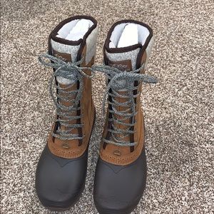 NEW WOMEN’S SHELLISTA II MID BOOTS
